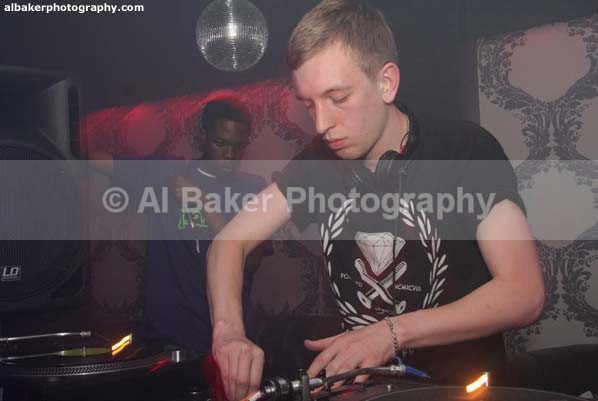 051 - Soul:ution vs Strange Fruit  28.05.10