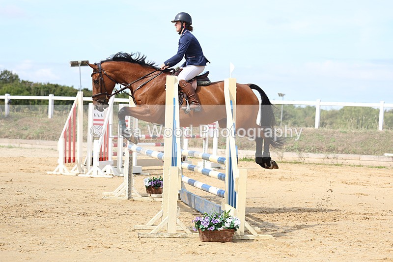 3E7A3484 - Class 4: Senior British Novice/90cm open
