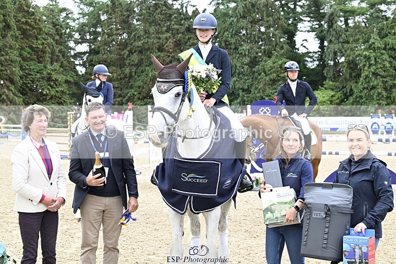 250525A-105920-15601 - Presentations Section A British Young Rider 3 Star