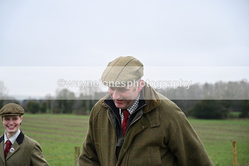 WJ7_9448 - Walk out..