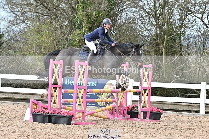 250328-105250-01342 - Cls 8 British Novice and 90cm
