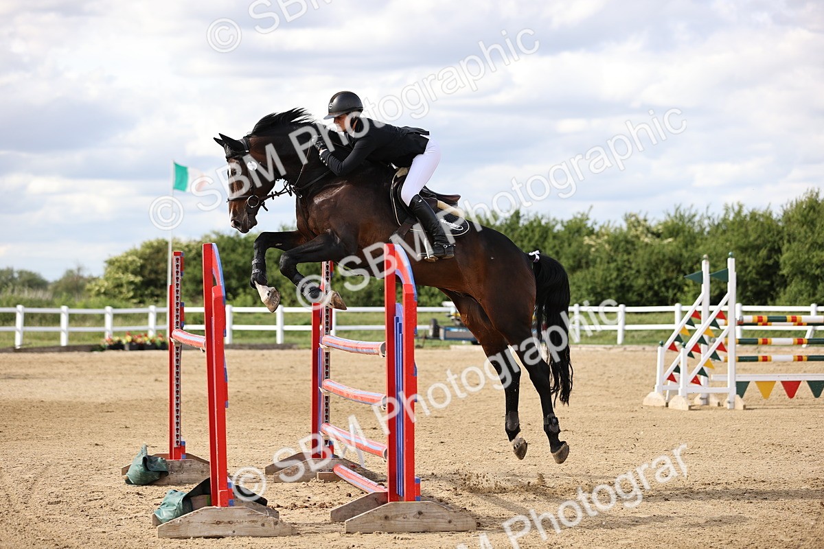 SBM_003668 - Class 13 - Senior Foxhunter - 1.20m