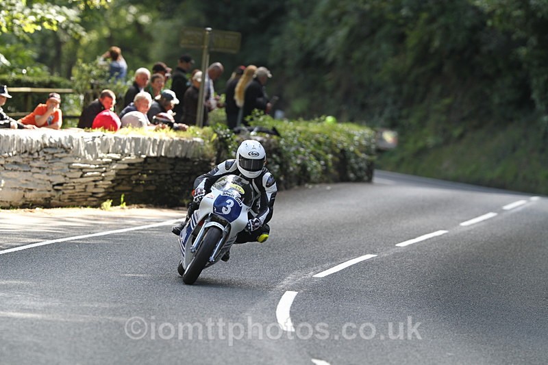 FOM_1097 - Classic TT Lap of honour