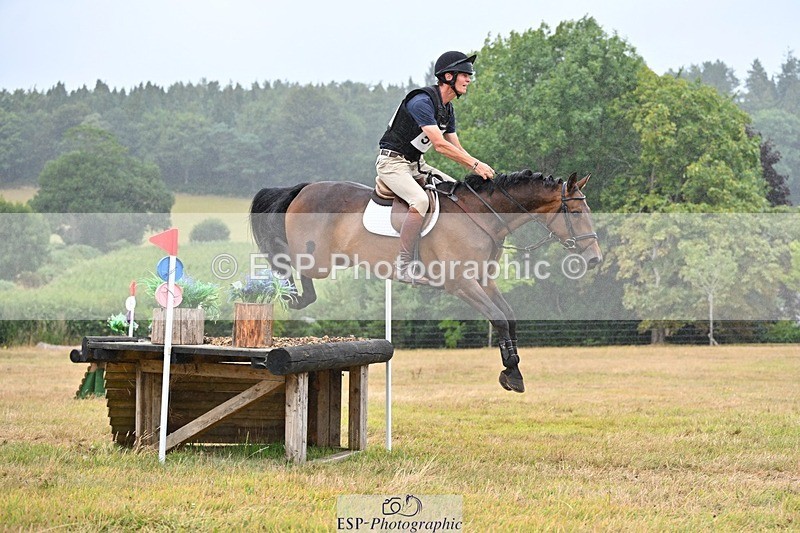 250803A-131117-14046 - M-574-William.Fox-Pitt-JABBEKA