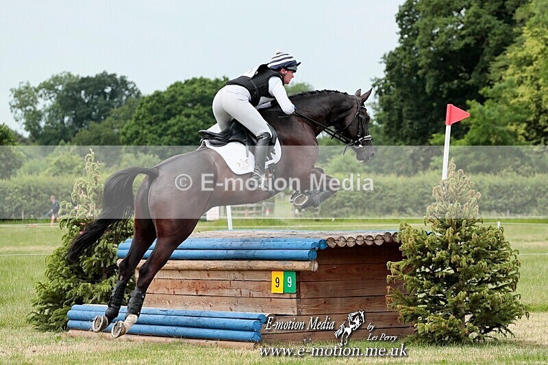 BEXC 170623 554a - Equestrian