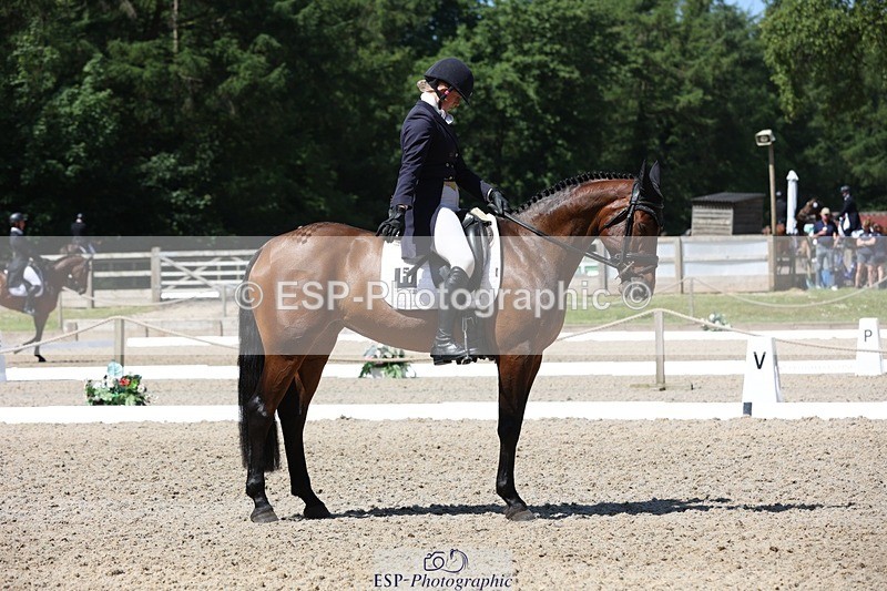 230526-112020-06035 - 151-GREANNANSTOWN_QUARRYMAN_GIRL-Grace_Taylor-WEDTrotUp+DR