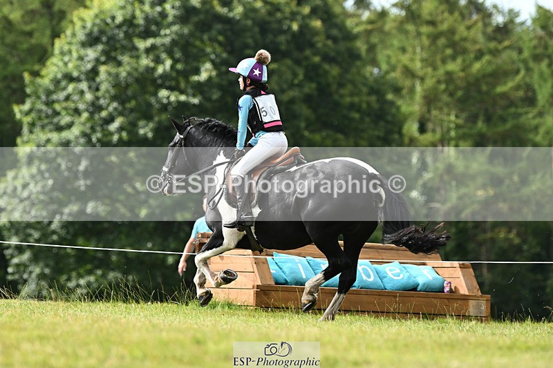 240825X-102436-31086 - 70cm XC 10.00 to 11.00