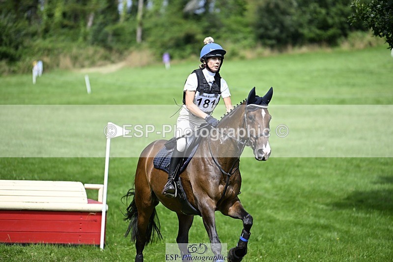 240803-150727-08405 - 181-Charlotte_Bradbury-KENSINGTON_EMPIRE