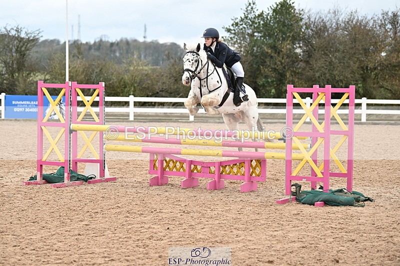 240309A-130944-01115 - Cls 8 Pony Newcomers and 1m Open