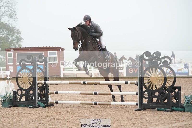 251003-104057-00095 - Cls 6 British Novice and 90cm