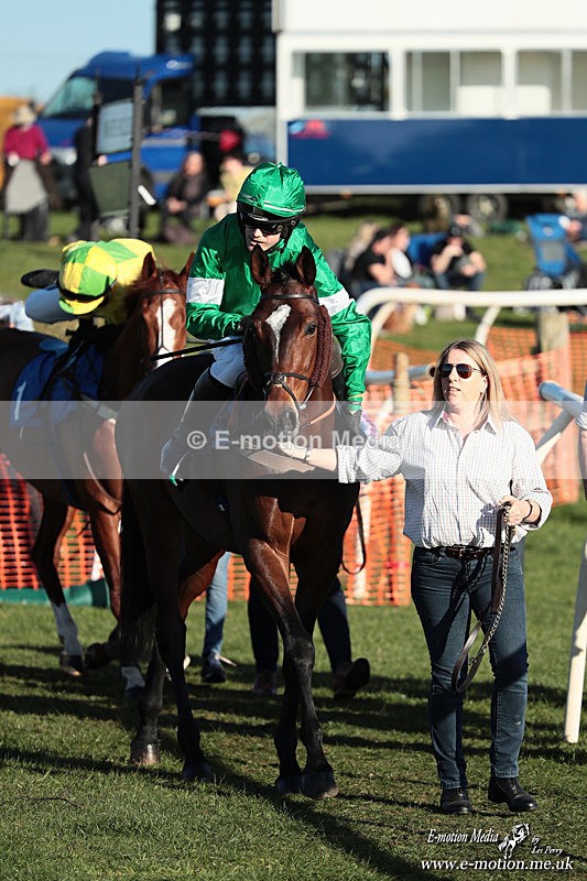 PtP 210326 1180 - VWH Cirencester Races 21/03/26