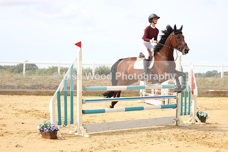 3E7A4211 - Class 7: Senior Newcomers/1.10m open