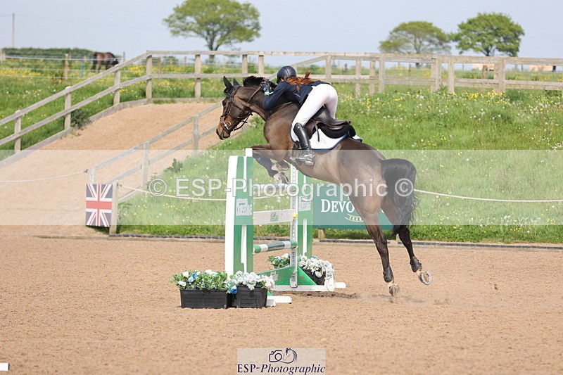 240511A-154018-14769 - Cls 36 National 1.30m Open