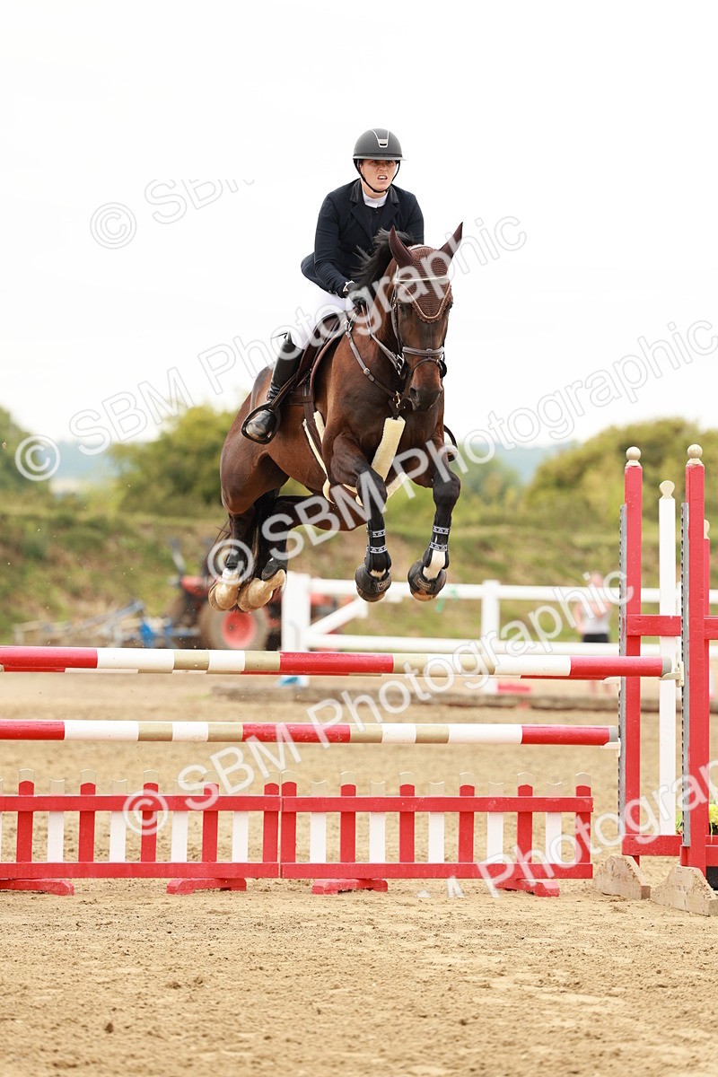 SBM_016597 - Class 20 - Senior Newcomers - 1.10m