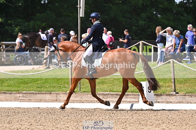 250523A-110552-06216 - C-276-Sammi.Birch-ROSAS.PARTY