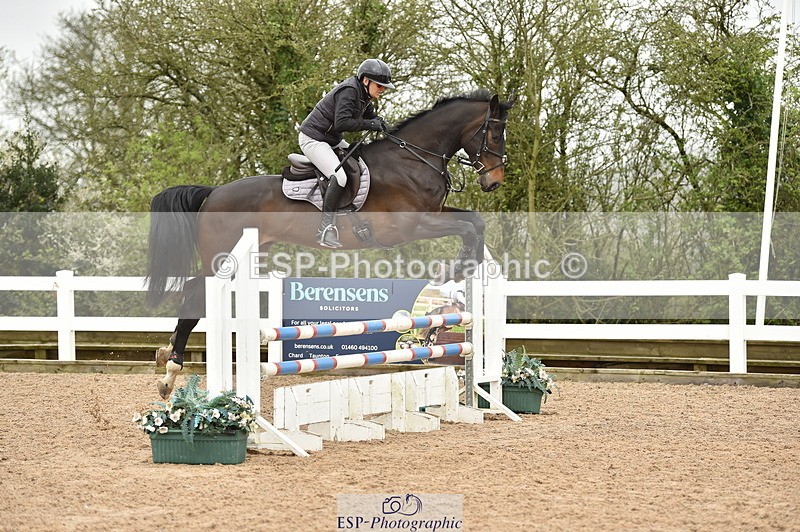 240405A-104654-00581 - Cls 8 British Novice and 90cm Open