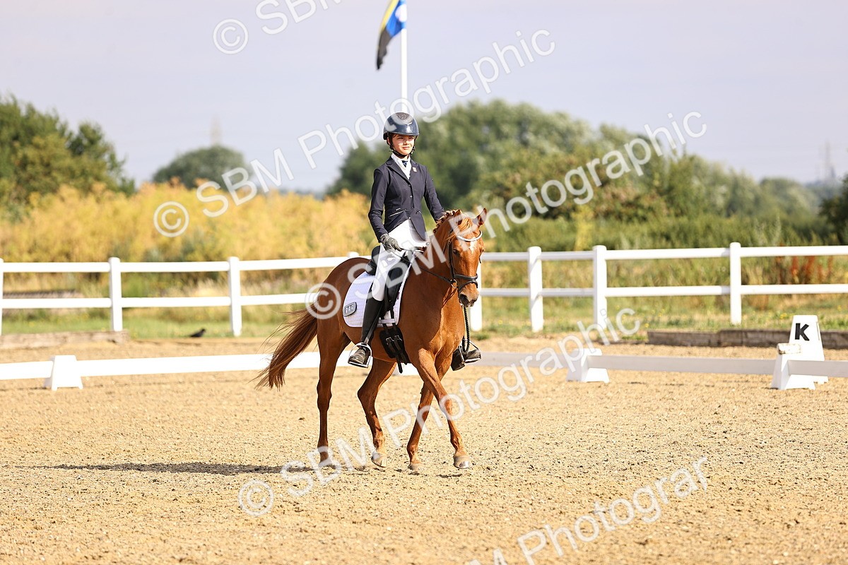 SBM_008493 - Novice 5 - 08.30-9.33