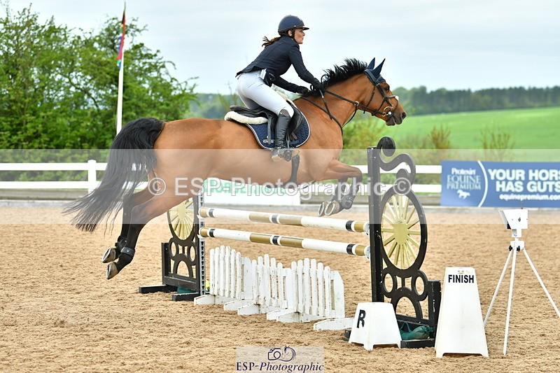 230507A-123051-07773 - Cls 42 95cm Amateur Quali