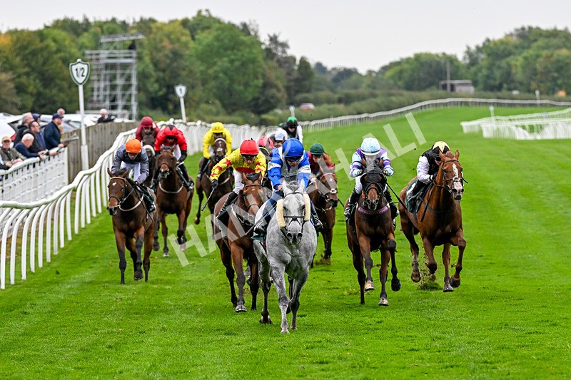 011025-Race 6-Mudamer-0577 - Race 6