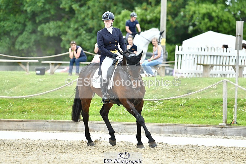 230525-124120-04251 - 209-MONBEG_EBONY-Molly_Fletcher-WEDTrotUp+DR