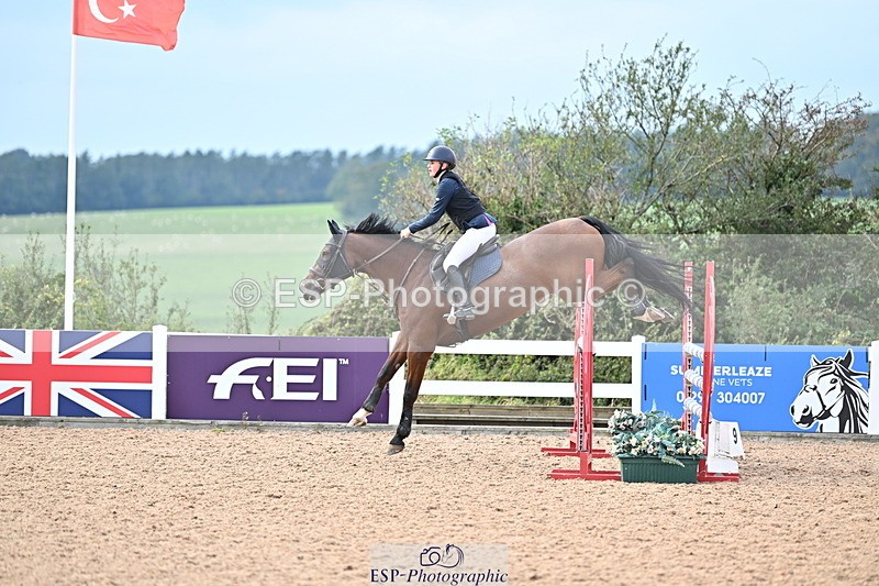 241004A-140226-02408 - Fri 11 1.10m amateur Quals