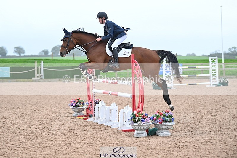 231013A-143109-02717 - Cls 9 Foxhunter & 1.20m Open