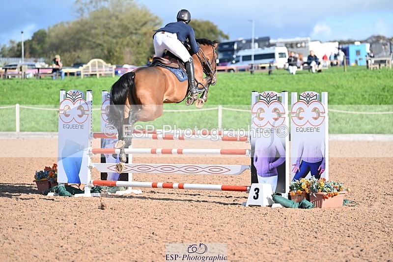 231014A-102553-04088 - Cls 18 Newcomers & 1.10m Open