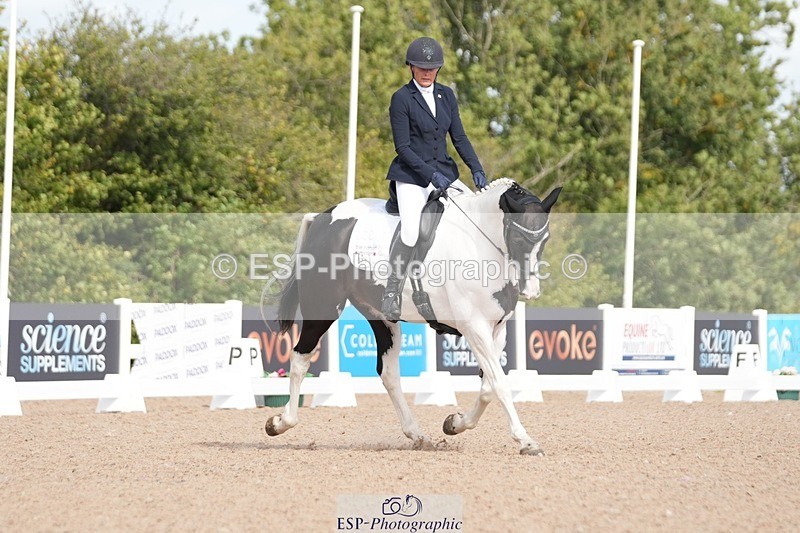 250906-105312-01352 - 077-Sarah.WallDerryroane.Lad