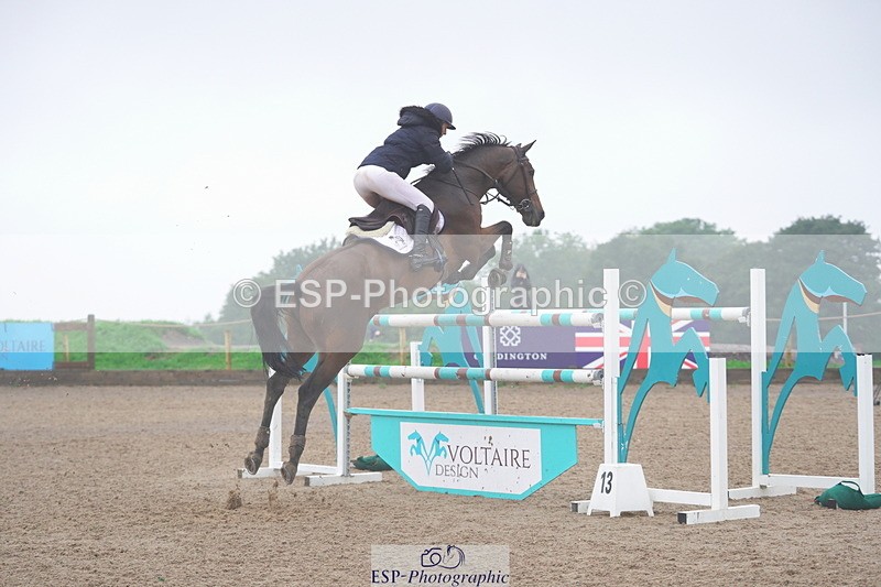 231017A-112300-06703 - Cls 26 Chard Equ Grand Prix