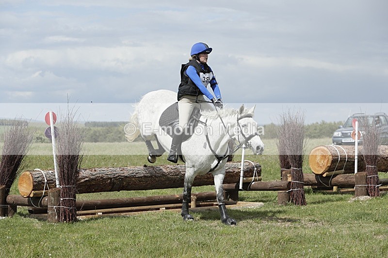 BVHT 140517  NXC -512 - Class 2 XC Novice 14/05/17