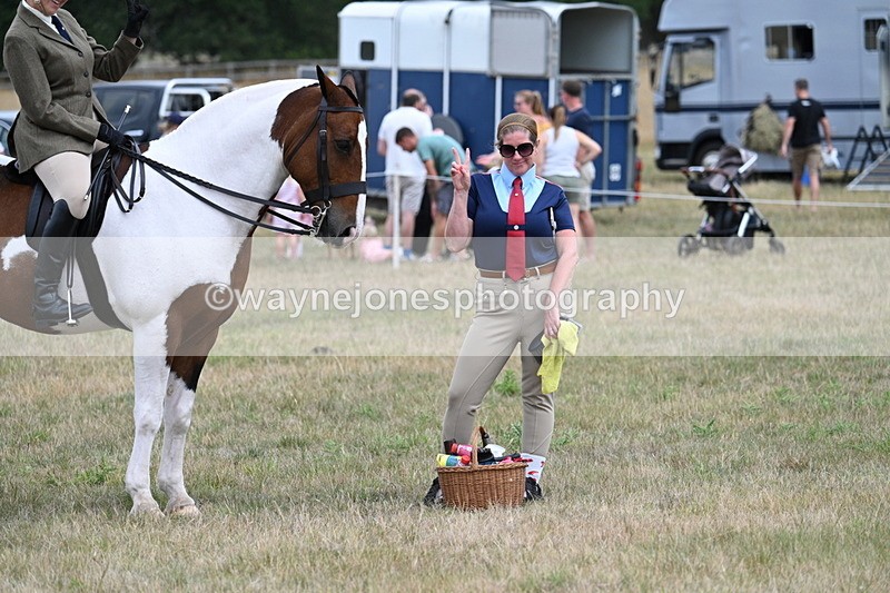 WJ7_4588 - Class 12 Ridden Cob