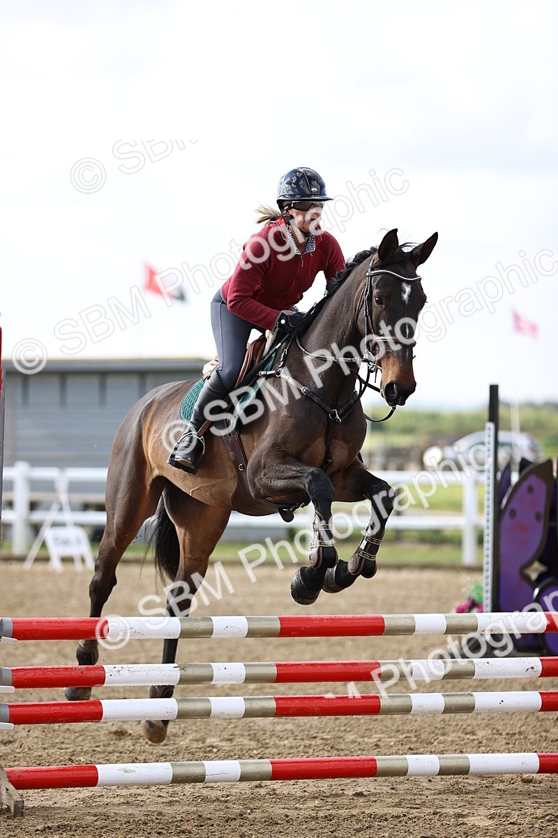 SBM_001686 - Class 8 - Clear Round