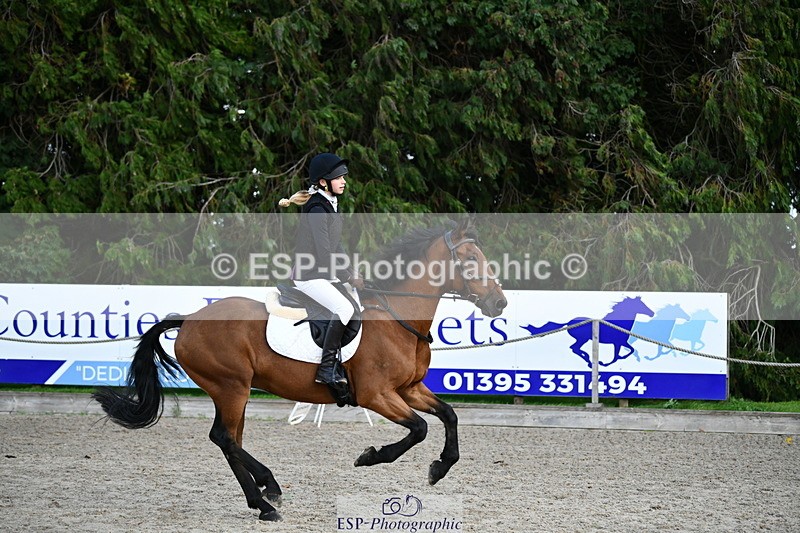 251004A-151058-01711 - Classes 8 & 9 70cm