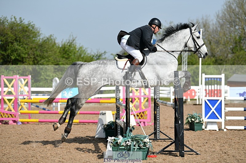 240511A-094221-11340 - Cls 28 95cm National Am Quali