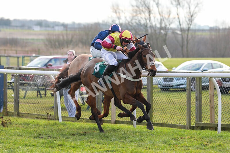 220125-Race 1-Siberian Star-3422 - Race 1