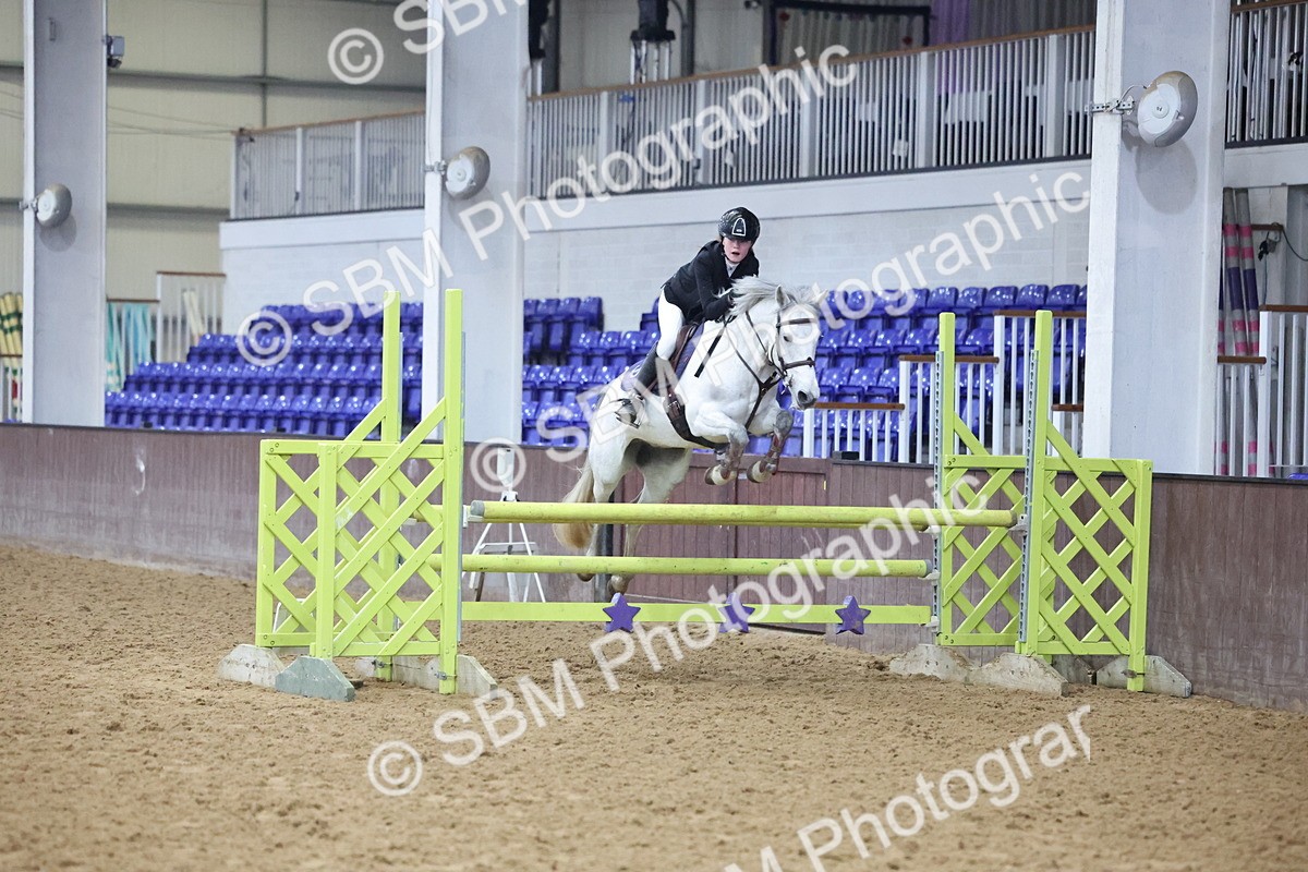 SBM_003191 - Class 11 - Blue Chip Pony Newcomers - 1.00m Open