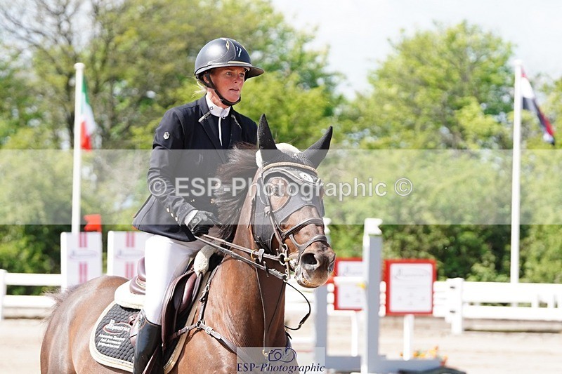 250427-115658-16311 - Cls 4 - 2 Star Small Tour