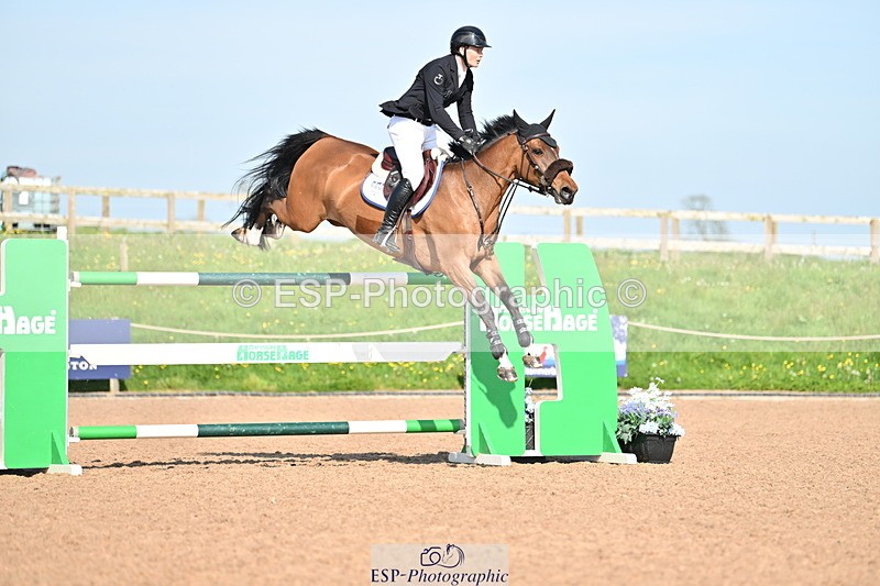 240510A-164417-09261 - Cls 24 National 1.40m Open