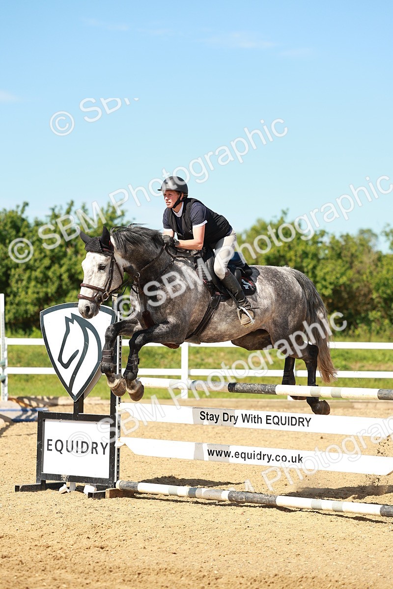 SBM_002835 - Class 4 - Senior Newcomers - 1.10m