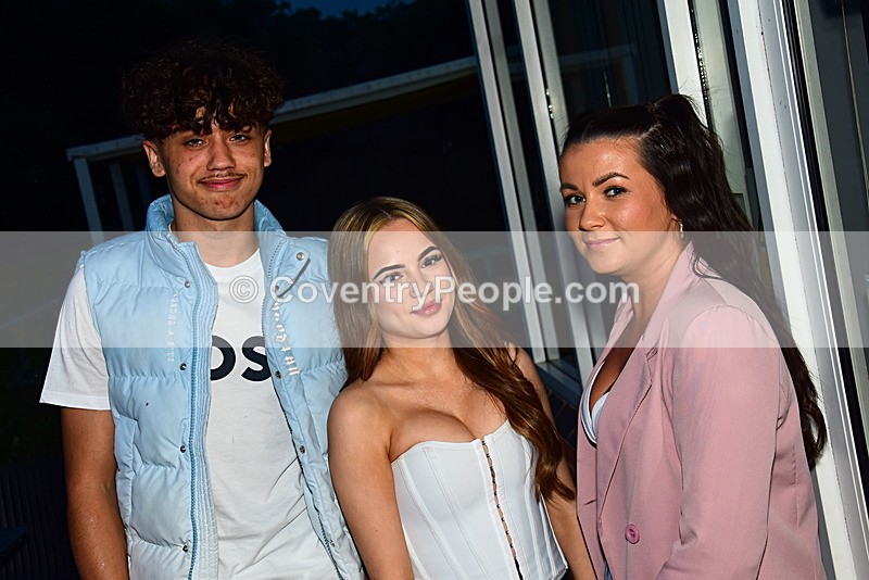 COU-517 - Courtney's 21st