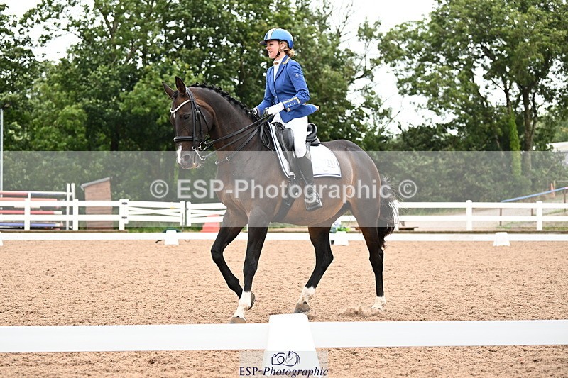 240815A-133817-01583 - 201-Natasha.Collings-Costello-Dovevale.Tender.Dove