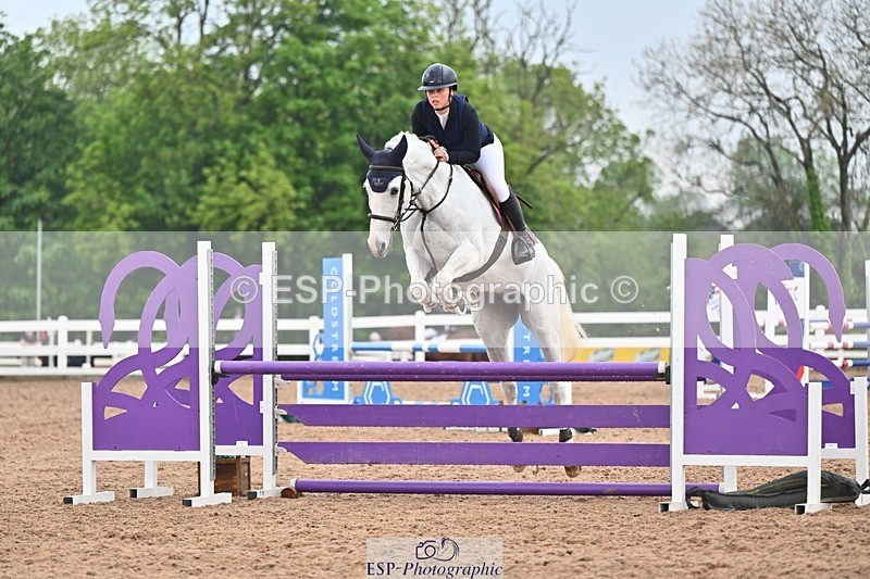 260508-084408-04230 - Cls 17 British Novice and 90cm Open
