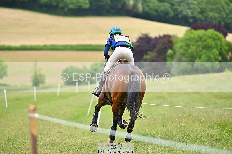 250524A-143623-13875 - C-209-Sarah.Gairdner-WESTPOINT.QUICK.LETS.PARTY