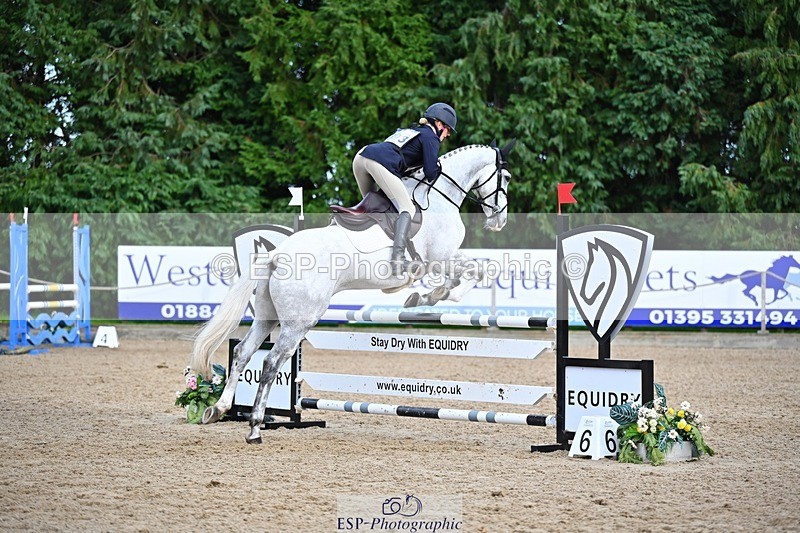 241027-144721-18035 - 593-Abbie.Burbidge-BLUEBIRD