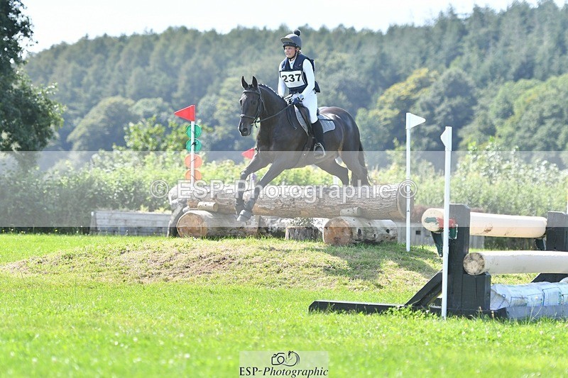 240803-153127-08179 - 237-Tabitha_Stephenson-GRANDPAS_GIFT