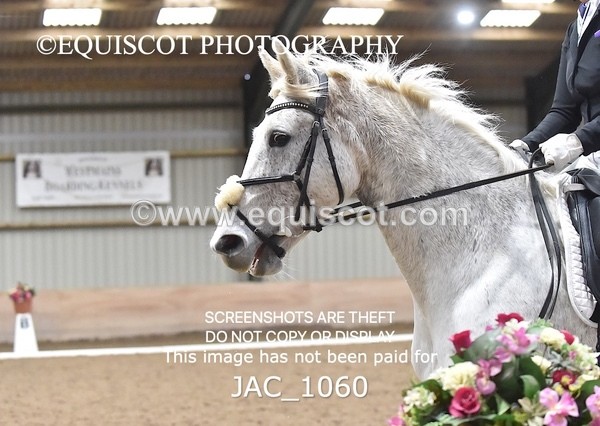 JAC_1060 - CLASS 4 NOVICE 1