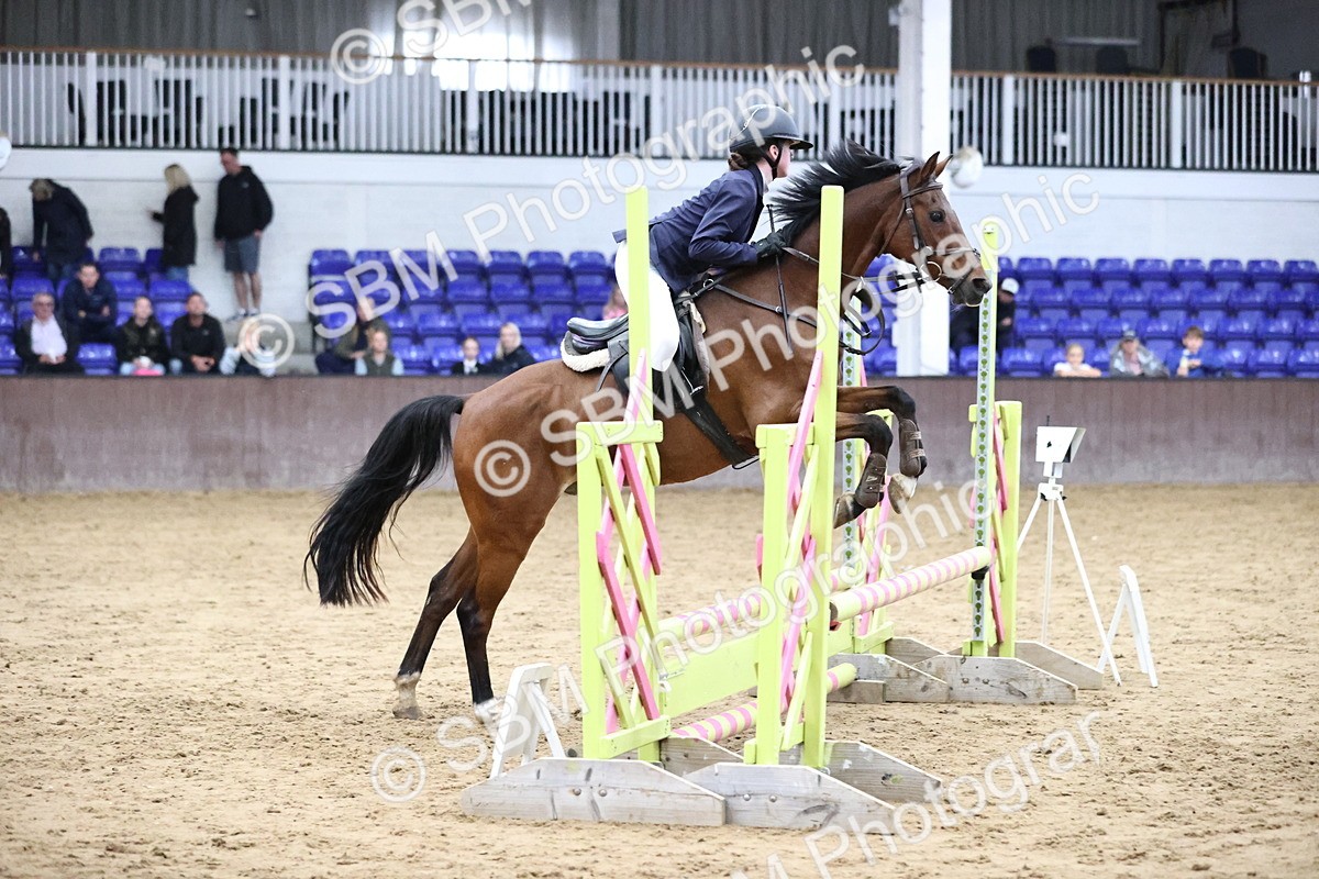 SBM_001421 - Class 5 - Henlow Veterinary Hospital 70cm