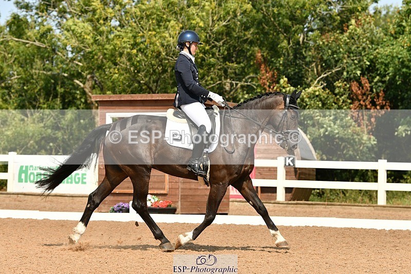 250817-114959-08667 - 113-Chloe.BakerFirst.Date.III