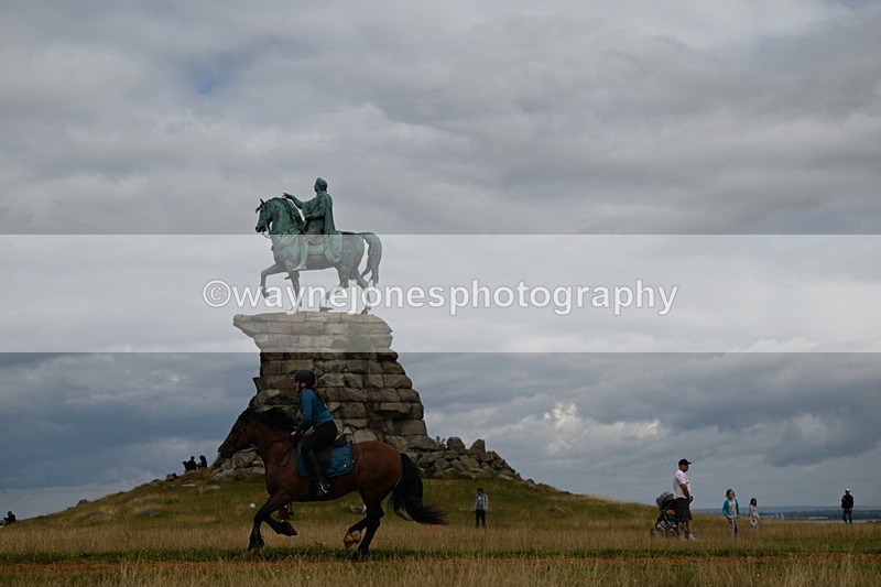 DSC_6258 - Time at Statue 12:17 to 12:44