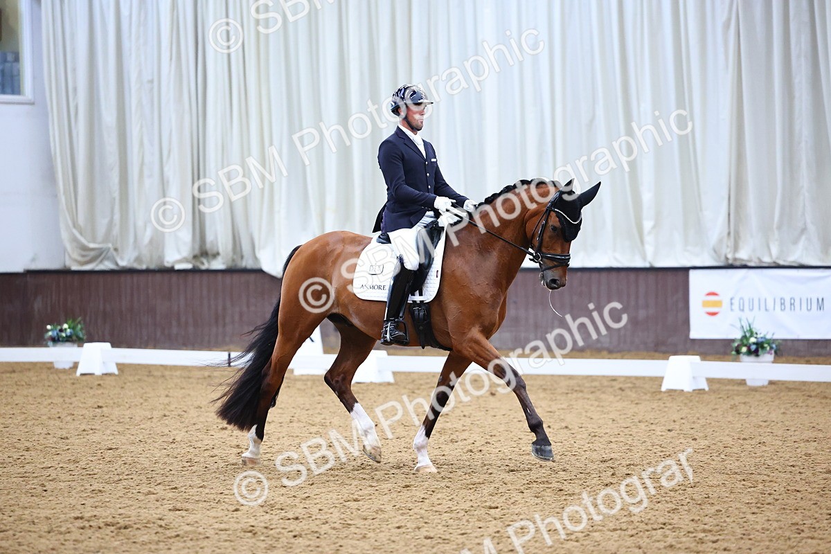 SBM_006619 - Class 5 - novice 6 - 12.04-13.07